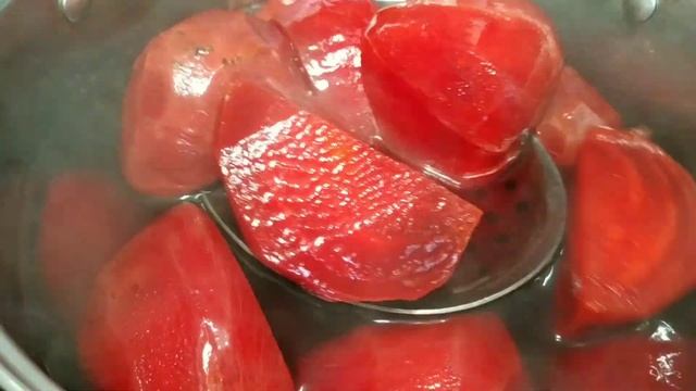 Не думала что может получится такое вкусное блюдо из свеклы. Необыкновенно вкусный паштет. смотреть онлайн