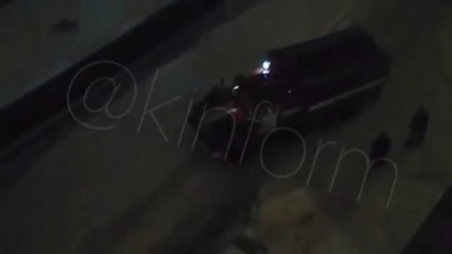 В одном из дворов Сургута застрялала пожарная машина. смотреть онлайн