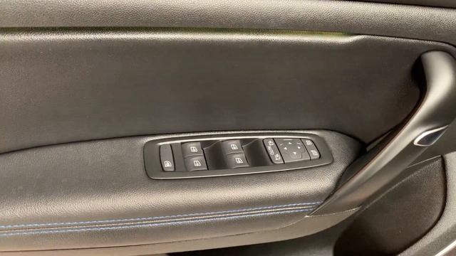 Renault Megane 1,2 TCe GT-Line Estate смотреть онлайн