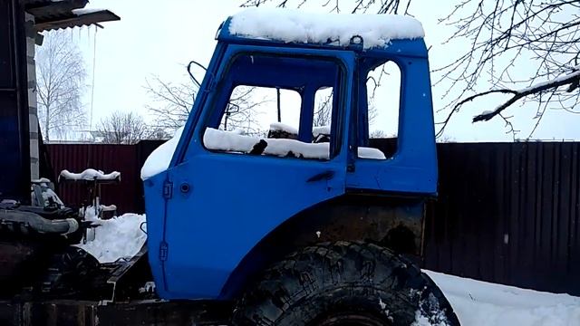 кратинько, как я загоняю трактор в гараж. смотреть онлайн