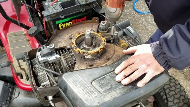 FREE CRAFTSMAN DYT4000 YARD LAWN TRACTOR PTO CLUTCH UPGRADE 16AMP STATOR VOLTAGE REGULATOR INSTALL смотреть онлайн