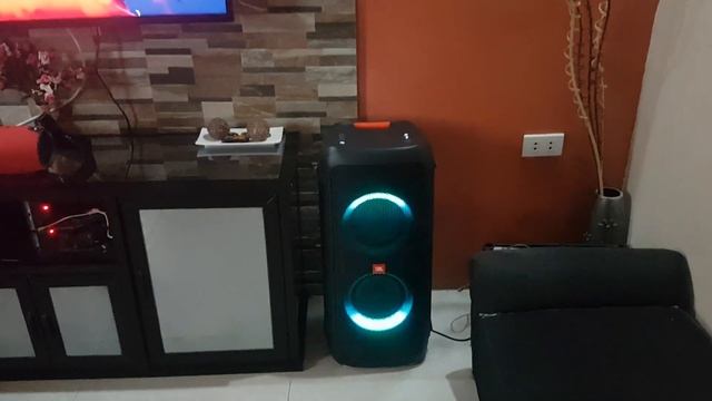 JBL partybox 300 connected to smart tv via bluetooth смотреть онлайн