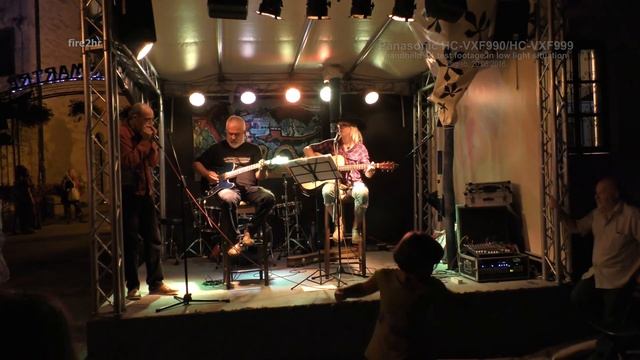 Panasonic HC-VXF990 (HC-VXF999) handheld 4K test footage in low light situation смотреть онлайн