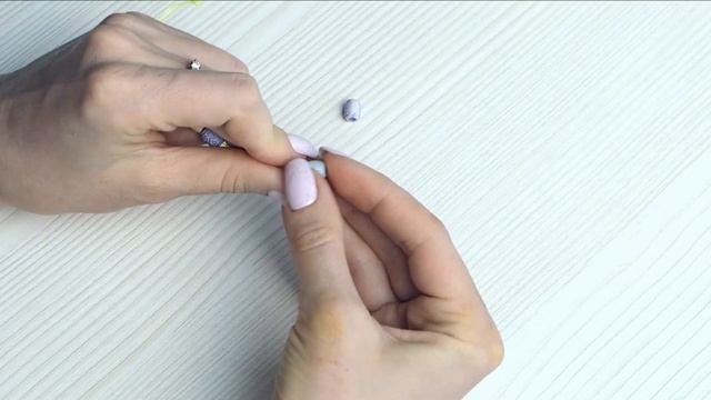 Косы как плести косичку с бусинками / #прическавшколу для девочки. Как вплести бусинки в волосы смотреть онлайн