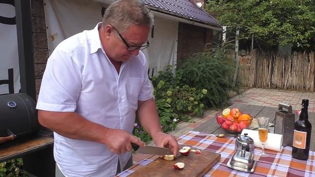 сочная утка с яблоками в техасском смокере смотреть онлайн