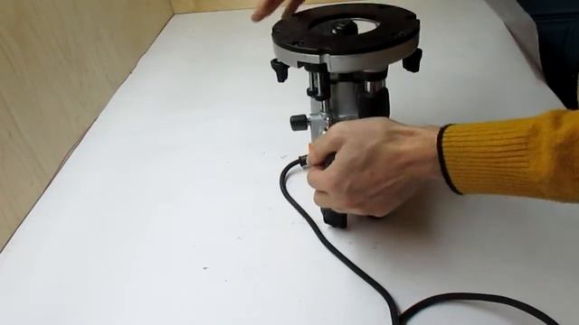 обзор фрезера Triton MOF001 1400 смотреть онлайн