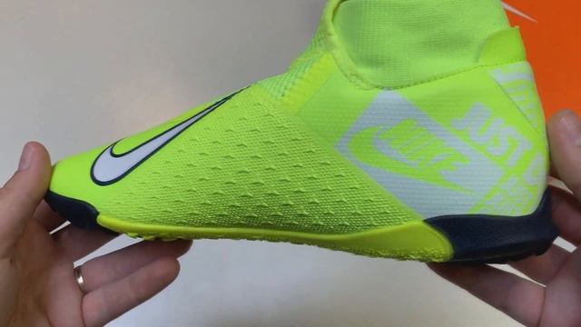 Nike Phantom Vision Academy DF TF New Lights - Volt/Obsidian смотреть онлайн