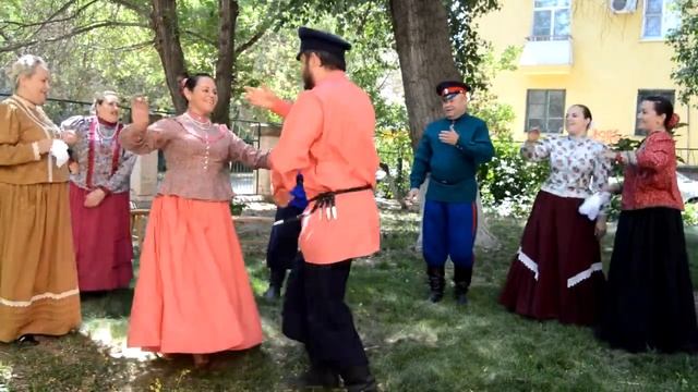 Казачий танец Карапет и песня Тараторка. Выпускной экзамен курсов переподготовки ВГИИК ч.6 смотреть онлайн