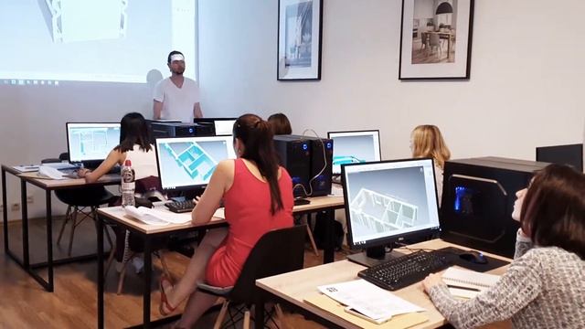 Робота у класі з викладачем смотреть онлайн