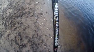 РЫБАЛКА С СЕТКОЙ КОРМУШКОЙ! Супер Простая Прикормка!