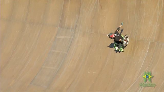 Первый прыжок на MegaRamp в инвалидной коляске смотреть онлайн