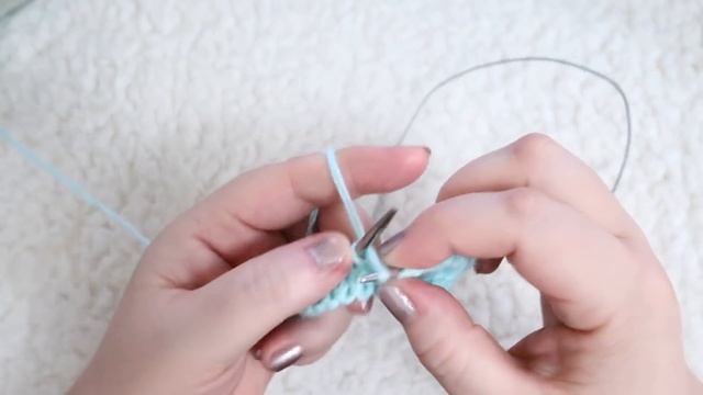 ВЯЗАНИЕ СПИЦАМИ. КРАСИВОЕ НАЧАЛО ВЯЗАНИЯ .ОТДЕЛКА КРАЯ ИЗДЕЛИЯ. смотреть онлайн