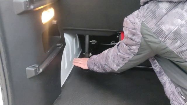 Opel Vivarо (пасс) 2016/2017 года цена в Германии и пригон в Украине смотреть онлайн