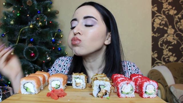 ОБО ВСЕМ И НЕ О ЧЕМ / РОЛЛЫ И АЙКА MUKBANG не asmr Ayka Emilly смотреть онлайн