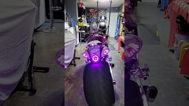 Custom Suzuki Hayabusa by Humildes Custom LED LLC. смотреть онлайн