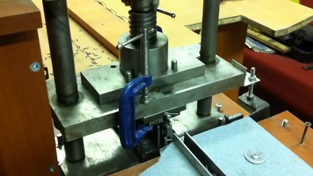 Станок ЧПУ для гибки проволоки смотреть онлайн