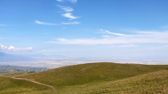 ЗАИЛИЙСКИЙ АЛАТАУ. ПИКНИК В ГОРАХ С ВНУКОМ. ШАШЛЫК НА КАМНЯХ смотреть онлайн