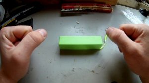 Что сделать из нерабочей батареи ноутбука. Никогда не выбрасывай старый аккумулятор ноутбука.