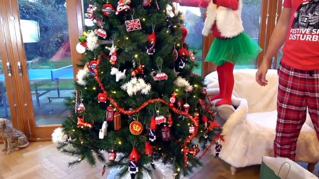 Катя и Макс нарядили дом к Рождеству смотреть онлайн