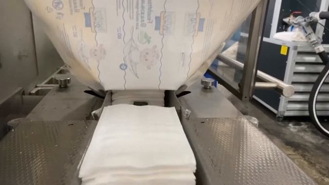 Влажные салфетки для особо чувствительной кожи baby line - лучшее решение для гигиены малыша. смотреть онлайн