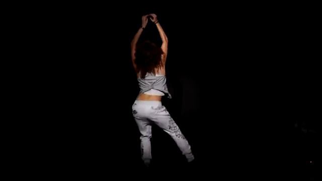 Девушка классно танцует HIGH смотреть онлайн
