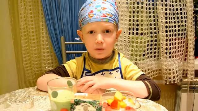 Шеф-повар Гриша читает стих: "Для чего нам нужен йогурт" смотреть онлайн