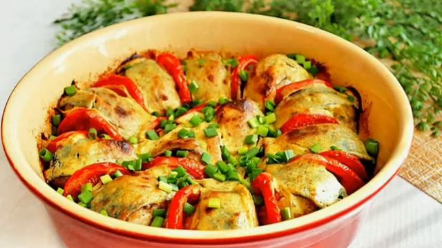 Скумбрия с луком и помидорами в духовке, рецепт приготування в описах! смотреть онлайн