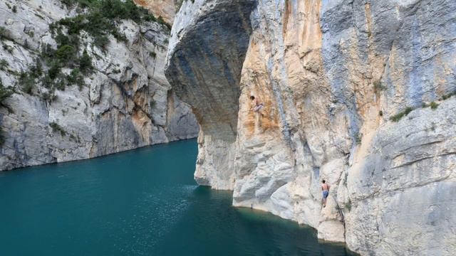 CHRIS SHARMA MONT-REBEI SUMMER 2018 смотреть онлайн