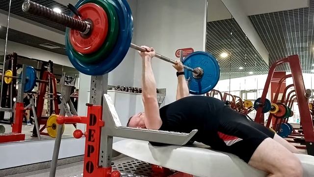 Жим лёжа на скорость узким хватом 90 на 2 смотреть онлайн