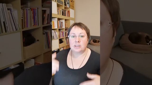 Дарить или не дарить: о новогодних подарках в детские дома (Эфир OK Live) смотреть онлайн