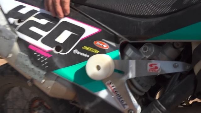 Motorcycle Adventure Singles Only | 3 Husqvarna 501s, a KTM and Yamaha WRF 450 modified for ADV! смотреть онлайн