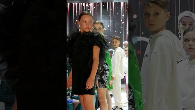 Runway БЭЙБА shorts смотреть онлайн