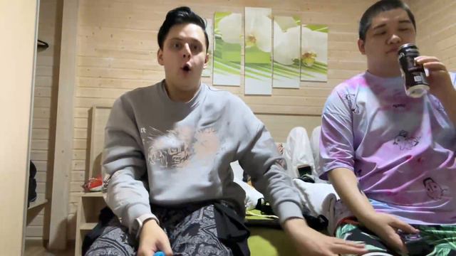 ВОВА С ФАСОЛЬКОЙ В КРОВАТИ - Vatarls, Fasoollka, MuhanJan, Cymanneth смотреть онлайн