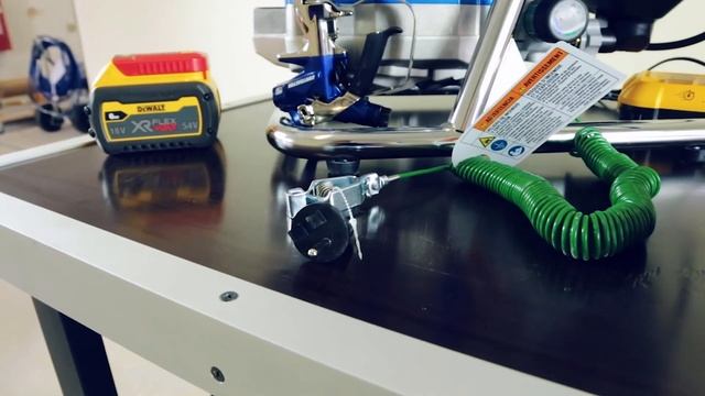 Présentation de la pompe airless Graco GX FF Cordless (à batterie) смотреть онлайн
