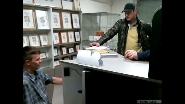 Как вести себя с наглыми продавцами и охранниками 2К17 смотреть онлайн