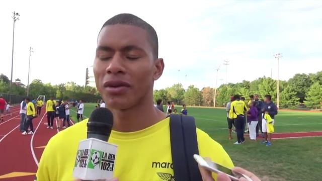 Adrián Bone cumplió años junto a sus compañeros de la Tri смотреть онлайн