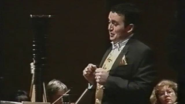 1999: Blake Fischer, baritone opera singer, in the Finals of the Australian Singing Competition смотреть онлайн