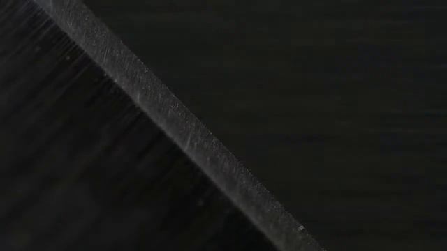 Образование заусенца при заточке на зерно. смотреть онлайн