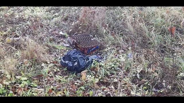 Палатка из тента. Ночую на берегу Пахры. смотреть онлайн