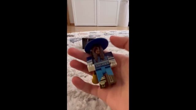 Распаковка игрушек роблокса?/Unpacking Roblox toys? смотреть онлайн