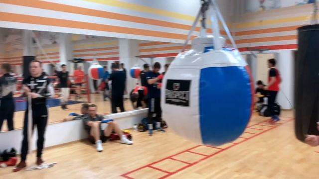 VLOG Александра Зырянова с национальной командой | Спортивная Федерация бокса Санкт-Петербурга смотреть онлайн