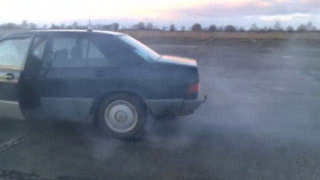 Mercedes 190 2 0 diesel drifft 1 смотреть онлайн