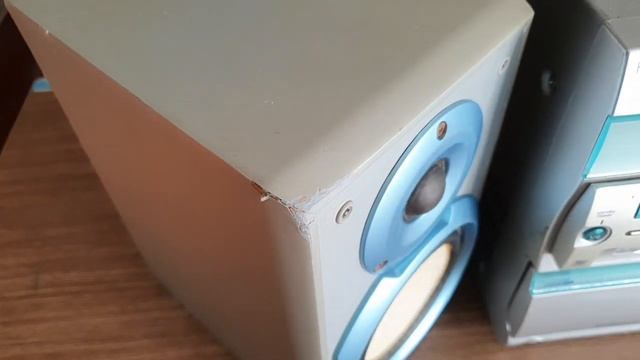 Dàn mini Kenwood bãi Nhật giá 700k nghe qua tivi , đt .. âm thanh quá tốt. Lh 0915934119 смотреть онлайн