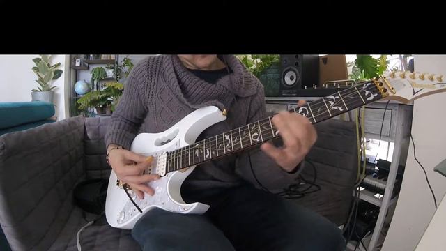 Ibanez jem Steva vai 7v wh -just an easy impro смотреть онлайн