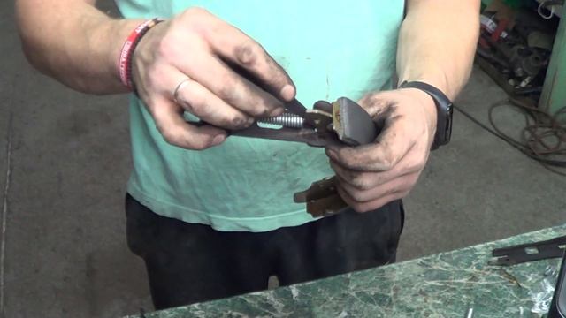 не работает ручник фольцваген поло