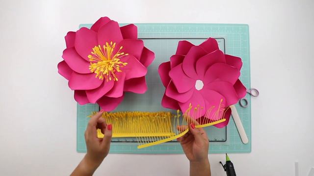 DIY Christmas Paper Yuletide Camellia | Template #30 | Pearl Paper Flowers