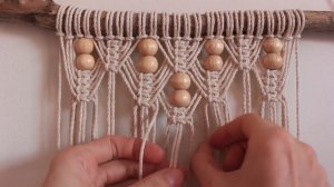 Tutorial Boho Macrame Wall Hanging with tassels and beads