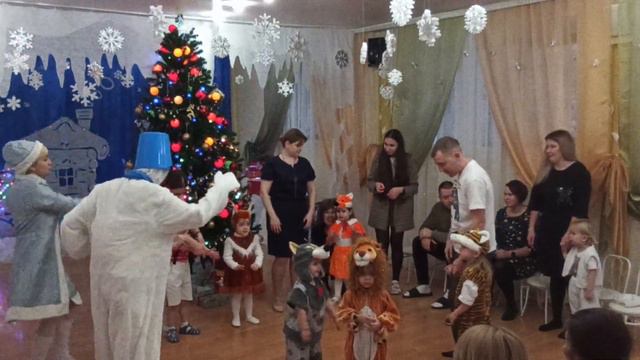 Новогодний утренник в младшей группе "Незабудка". смотреть онлайн