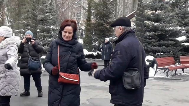 Ищу тебя родная днем и ночью!!!??Танцы в парке Горького!!!??Харьков 2022 смотреть онлайн