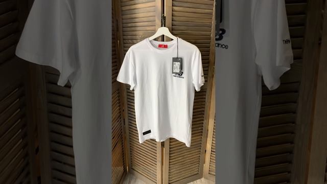 Футболка New Balance белая смотреть онлайн
